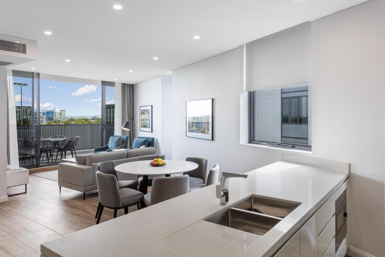 فندق أجنحة ميريتون كاورد ستريت، ماسكوت سيدني المظهر الخارجي الصورة The interior of a typical apartment