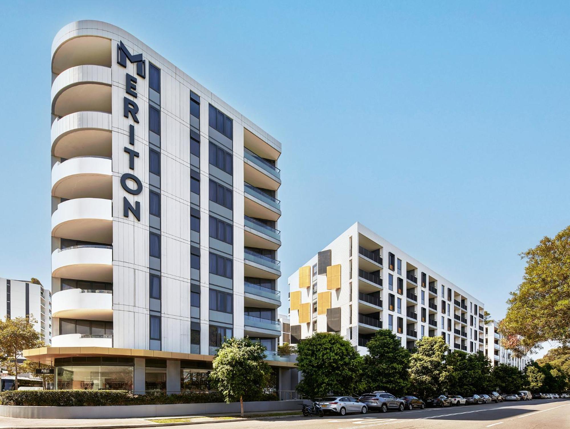 فندق أجنحة ميريتون كاورد ستريت، ماسكوت سيدني المظهر الخارجي الصورة Meriton Suites